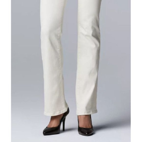 Simply Vera Wang Women's Bootcut Mid Rise Jeans Color Ivory Silk Size 2 New - Picture 7 of 8